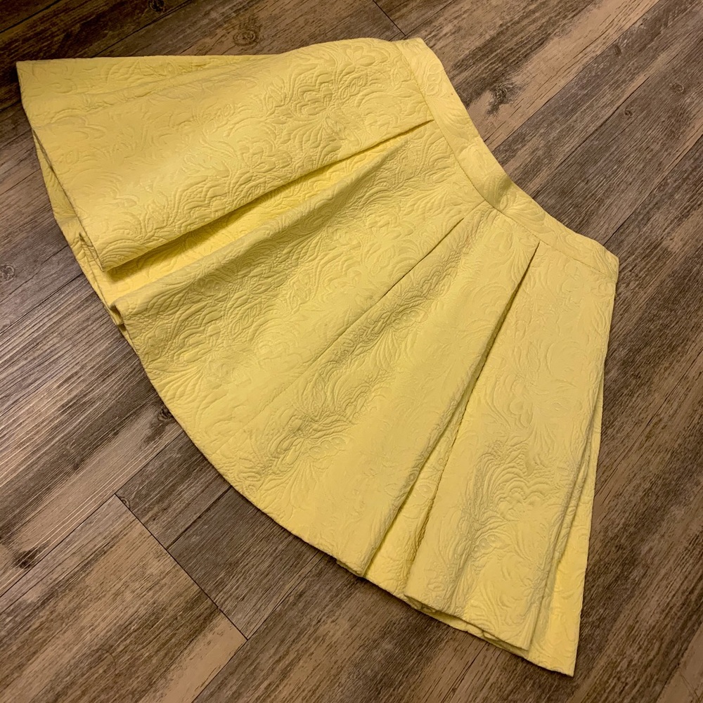 Vintage yellow jacquard skirt